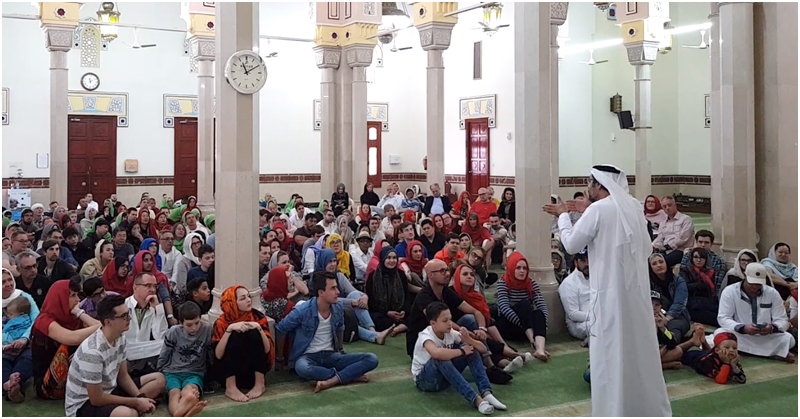 Visiting the Jumeirah Mosque in Dubai