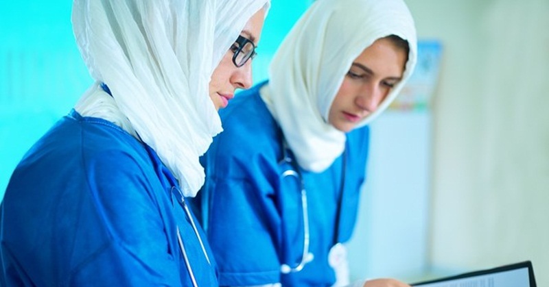 Number of Expat Health Workers in Oman Take a Huge Hit in 2018